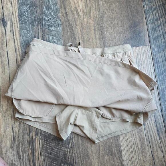 Cream Athletic Skort by GreenTea Like New - Picture 4 of 4